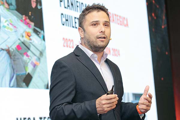 <p>Raimundo Page, presidente de Chiletec: “Estamos perdiendo competitividad en la industria tecnológica por falta de incentivos”</p>