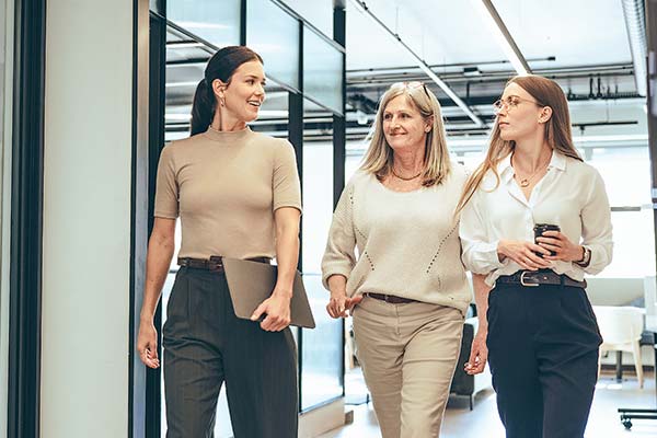 <p>Presencia femenina en family offices crece en el mercado chileno: toman posiciones ejecutivas y en directorios</p>