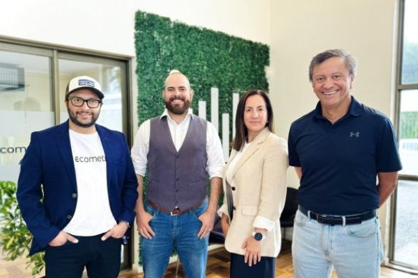<p>Angelo Cares, Sergio Mancinelli, Carolina Cartes y Andrés López, socios de Ecometric.</p>