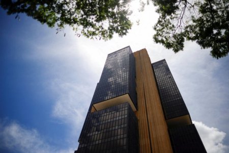 Superávit comercial récord de Brasil en 2023 podría ser difícil de mantener en 2024