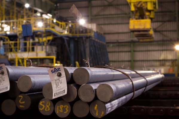 <p>Siderúrgica Huachipato suspenderá operaciones de una de sus líneas de proceso: reducirá producción de la empresa en 10%</p>