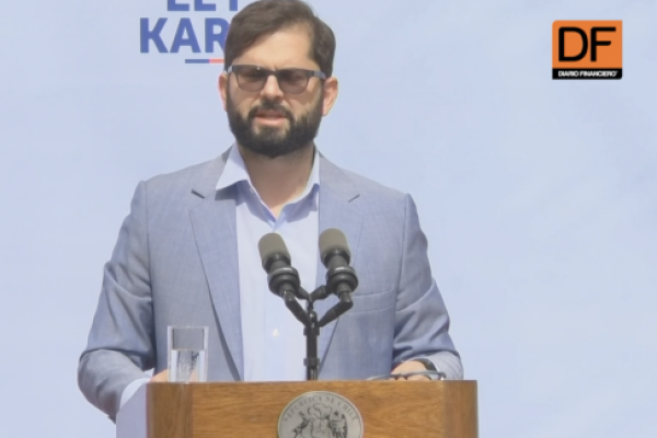 <p>Ahora en DF | Boric por caso de general Yáñez: “Las conversaciones privadas no se comentan públicamente”</p>