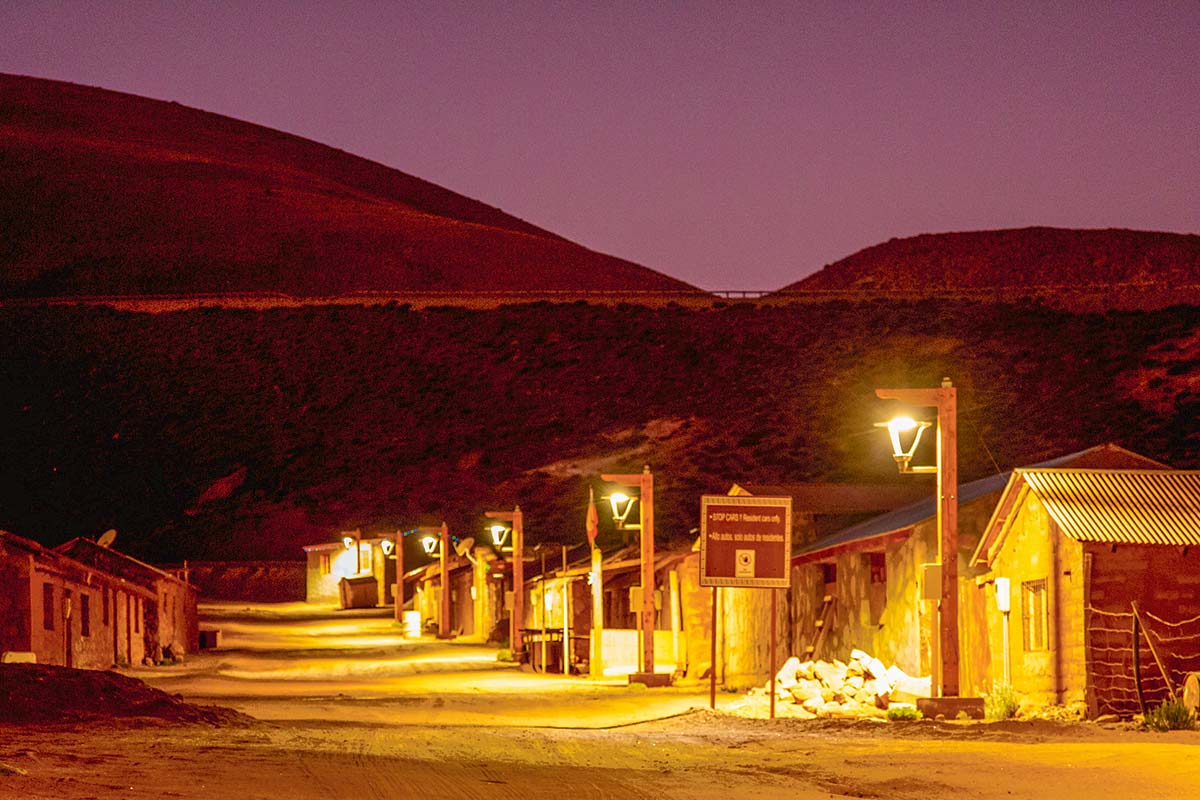 <p>Los más duros, los cercanos y más de US$130 millones entregados: El mapa de los 18 pueblos atacameños que critican acuerdo Codelco y SQM</p>