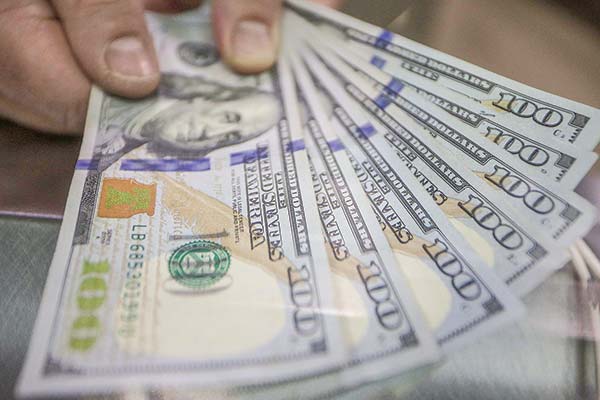 Mercado ve impacto acotado de la reciente alza del dólar en la senda futura de la inflación