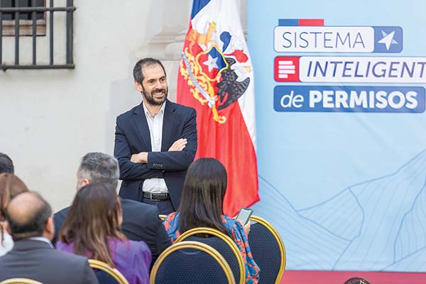 <p>El ministro de Economía, Nicolás Grau, profundizó en los alcances para los proyectos del Sistema Inteligente de Permisos. Foto: Ministerio de Economía</p>
