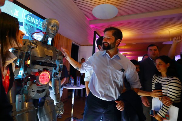 La robótica y la IA se toman la feria de innovación en la primera jornada en el Ceina