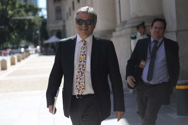 <p>Escalona pone a Marcel en el podio de los presidenciables, pero el “timing” inquieta al Partido Socialista</p>