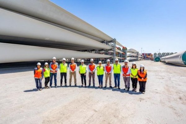 <p>Puerto Angamos, junto a su filial TGN, firman contrato con Colbún para suministro de energía 100% renovable</p>