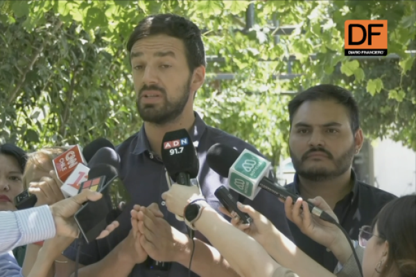 <p>Ahora en DF | Alcalde Maipú por rechazo de prisión preventiva a Cathy Barriga: “Hay una justicia para gente poderosa y otra para gente común y corriente”</p>