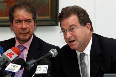 El acuerdo entre Gilinski y el GEA está en el limbo ante la llegada de una cascada de OPA