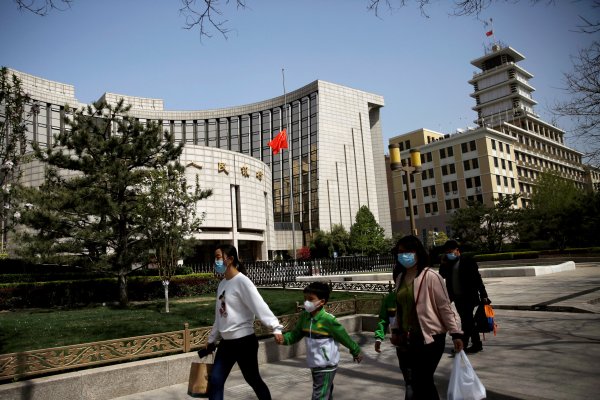 <p>China mantiene sin cambios las tasas referenciales de préstamos, como se esperaba</p>