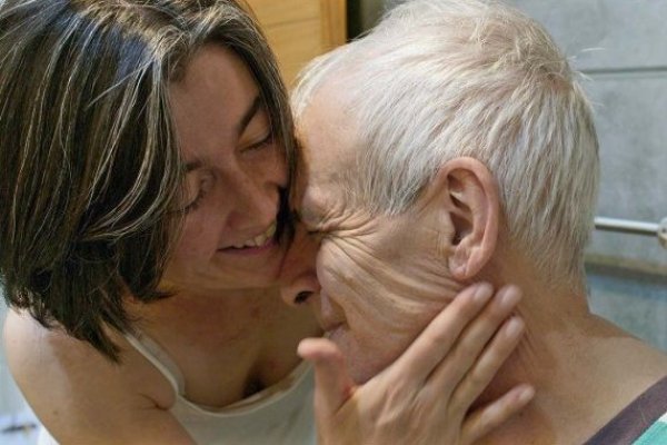 <p>El documental "La Memoria Infinita" y la película "El Conde" son nominadas a los premios Oscar</p>