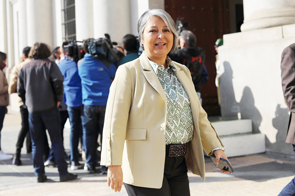Ministra Jara entrega detalles de seguro de la cuarta edad: sería un Retiro Programado Colectivo y tendrá asesoría técnica de la OCDE