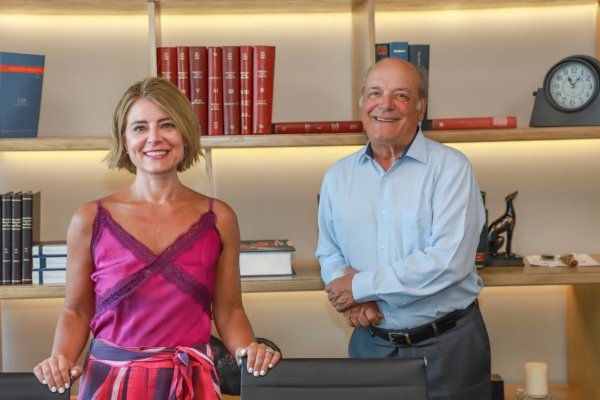 <p>Magdalena y Franco Brzovic. Foto: Julio Castro.</p>