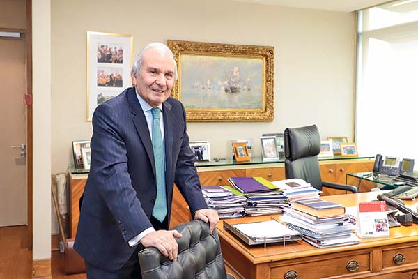 <p>El presidente de Grupo Security, Renato Peñafiel. </p>