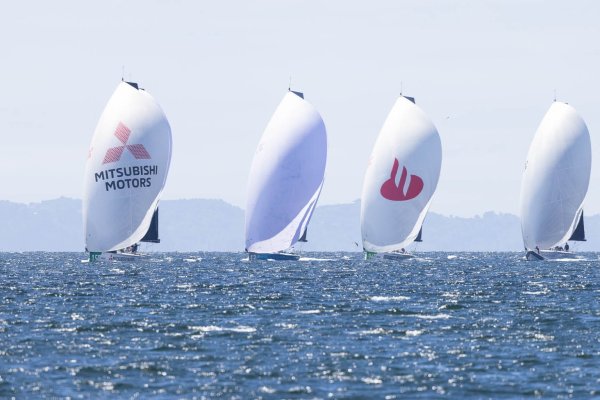 Yate “Mitsubishi Motors” de Horacio Pavez se impuso en la regata de Chiloé 2024