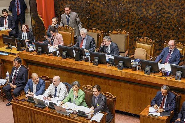 Senado aprueba ley corta de isapres: incorpora mecanismo que posibilita la mutualización de la deuda