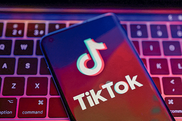 <p>TikTok prueba una nueva función que permitiría realizar compras desde todos los videos publicados</p>