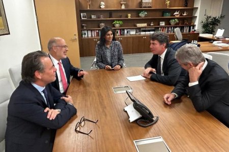 FMI aprobó revisión de programa con Argentina y desembolsó US$ 4.700 millones