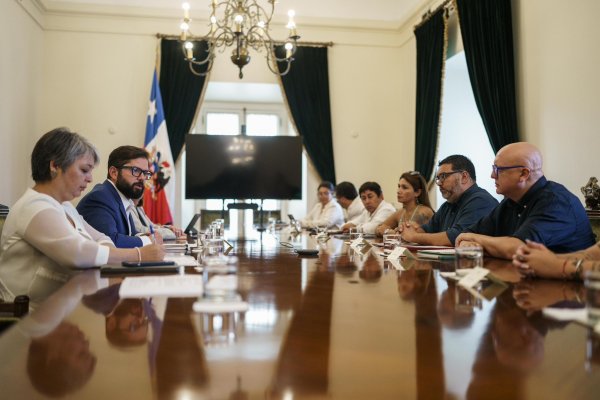 CUT se reúne con Boric: piden más instancias de diálogo y refuerzan llamado a paralización en abril