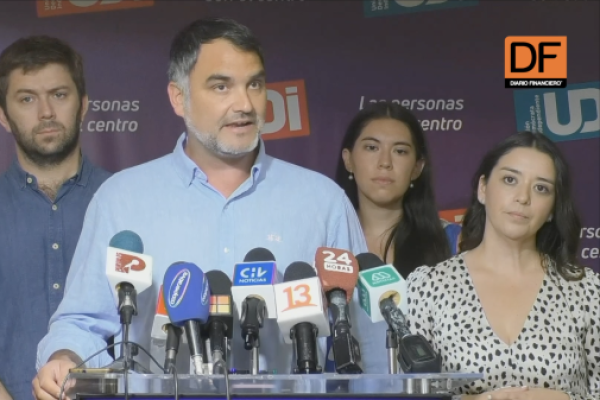 <p>Ahora en DF | UDI por convocatoria al Cosena: "Es una muestra de inconsistencia" por parte del Gobierno</p>