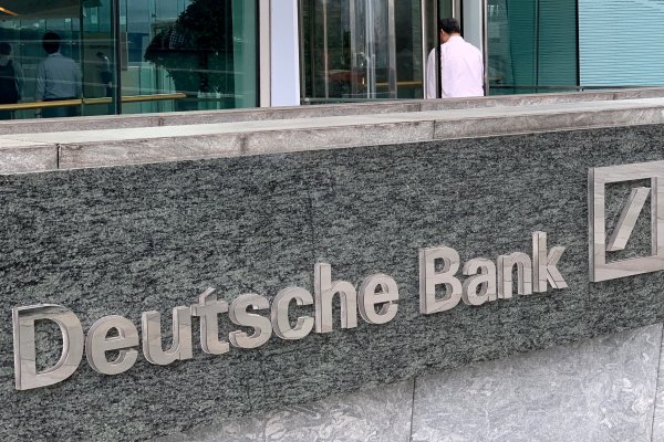 <p>Deutsche Bank planea eliminar 3.500 puestos de trabajo</p>