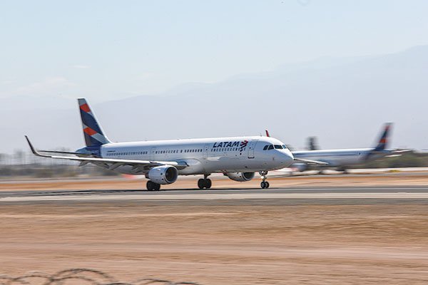 No sólo sus acciones: bonos de Latam Airlines tienen una masiva demanda en el mercado internacional