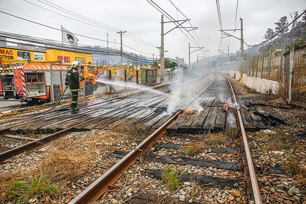 EFE Valparaíso comienza trabajos de reparación de las vías