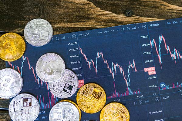Crece interés por criptoactivos, pero la falta de guía tributaria genera incertidumbre en inversionistas, según PwC