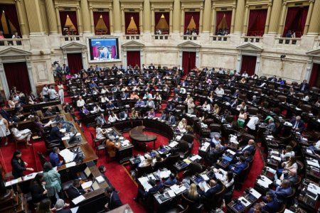 Tras derrota legislativa, Gobierno de Milei busca cómo aprobar reformas en Argentina