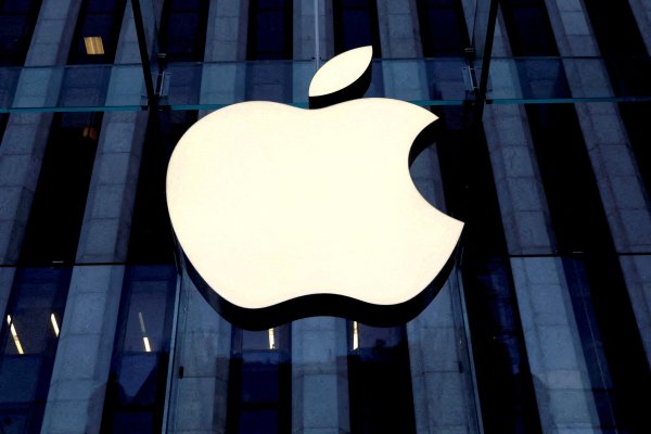 Apple está desarrollando teléfonos iPhone plegables estilo almeja, según The Information