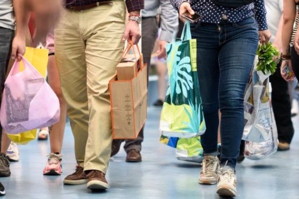 <p>IPC sube sobre lo esperado en enero y la inflación en 12 meses se ubica en 3,8%</p>