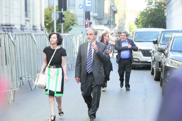 <p>Costa asiste a velorio de exPresidente Piñera: “Fue una persona que me dio la confianza y la oportunidad de trabajar por Chile en el servicio público”</p>