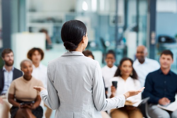 <p>Emprendedores dan su receta para impulsar el flujo de inversiones en startups</p>