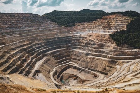 Gobierno de Perú espera autorizar proyectos mineros por al menos US$ 3.000 millones en el primer trimestre