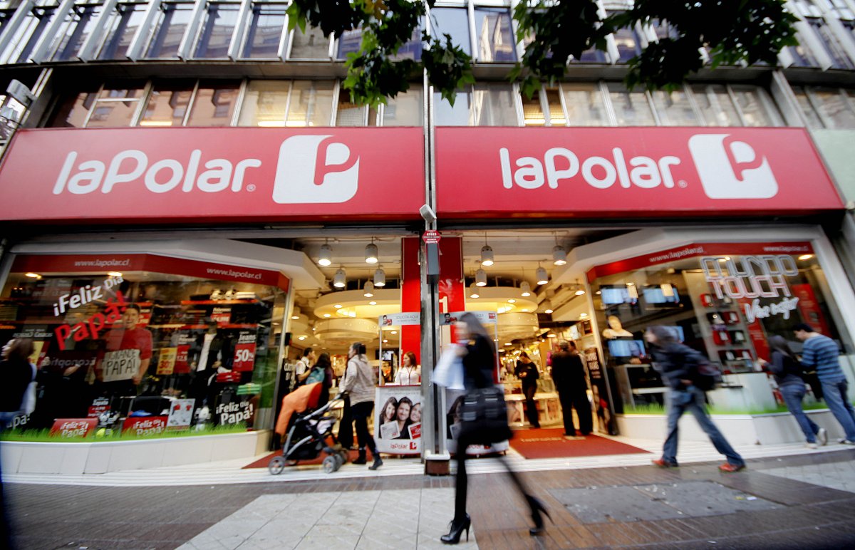 <p>Ropa falsificada: La Polar, Sernac y Conadecus negocian una conciliación</p>