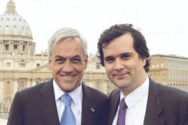 Ignacio Rivadeneira: “(En 2001 se cayó de un escenario ) y se vino solo con tres costillas quebradas en un bus hasta Santiago”
