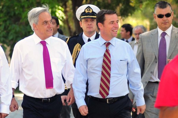 Pérez Mackenna, Rubilar y Fontaine encabezan listado de asesores de Piñera que llegarán a cita en La Moneda por incendios
