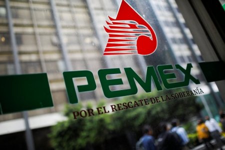 AMLO condona cuatro meses de impuestos a Pemex y Bank of America advierte sobre riesgo fiscal