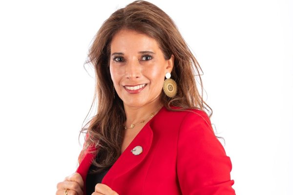 Exfiscal de BancoEstado Isabel Margarita Cabello asume como nueva Defensora del Asegurado