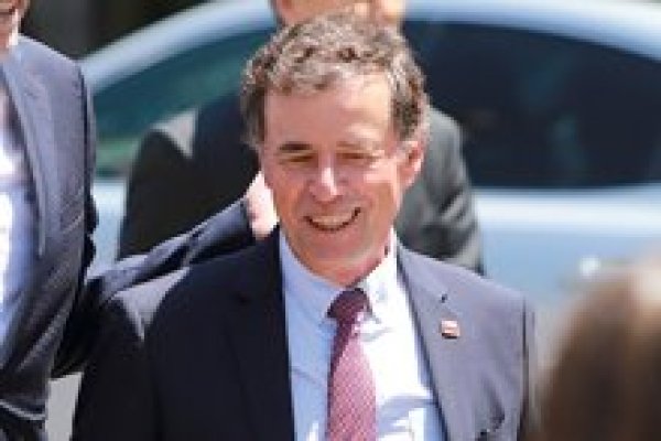 <p>Rodrigo Pérez Mackenna, exministro de Vivienda en el primer gobierno de Piñera: “Evelyn Matthei está mejor posicionada para asumir un liderazgo importante”</p>