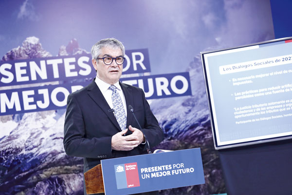 <p>El ministro Mario Marcel presentó en enero los lineamientos del proyecto de cumplimiento tributario, uno de los componentes del pacto fiscal.</p>