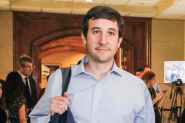 <p>Diputado Guillermo Ramírez (UDI) sobre reforma previsional: “No estamos de acuerdo para introducir reparto” en la cotización adicional</p>