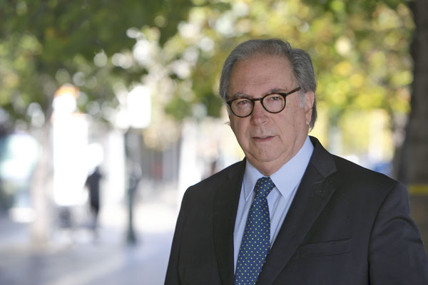 Embajador Juan Gabriel Valdés: “Es importante que los ministros del área del litio visiten EEUU y expliquen directamente cuál es la política de Chile”