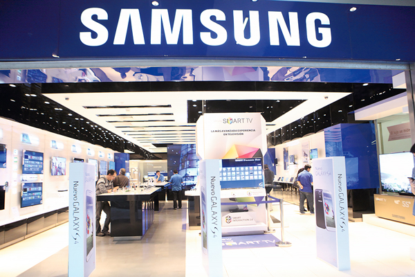 Samsung exige el pago de más de $ 1.100 millones a exgerente por transacciones irregulares