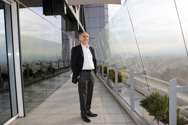 <p>Fernando Saiz, director de regulación y asuntos públicos de Movistar Chile. Foto: Archivo</p>