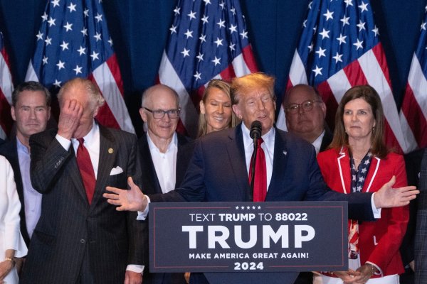 Trump logra aplastante victoria frente a Nikki Haley en las primarias presidenciales de Carolina del Sur