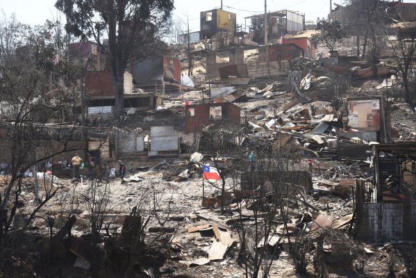 Fitch Ratings: pérdidas netas por incendios no superarían el 5% del capital de aseguradoras
