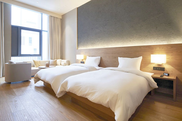<p>Industria hotelera termina el 2023 con positivos resultados y anticipan una "consolidación" de las cifras para este año</p>