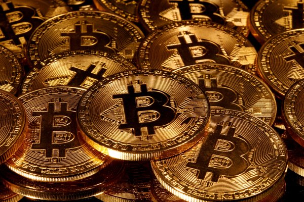 El bitcoin supera los US$ 60 mil y camina a su mejor ganancia mensual desde diciembre de 2020
